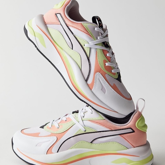NEW Puma RS-Curve Mismatch Shoes in Fog Peach sz 6 - Picture 4 of 4